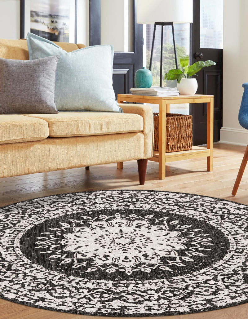 Patio Heritage Collection Area Rug -  Lafayette (Black and White) Round Black and White  lifestyle 39