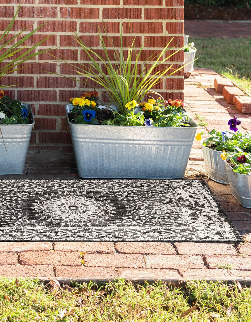 Patio Heritage Collection Area Rug -  Lafayette (Black and White) Runner Black and White  lifestyle 20