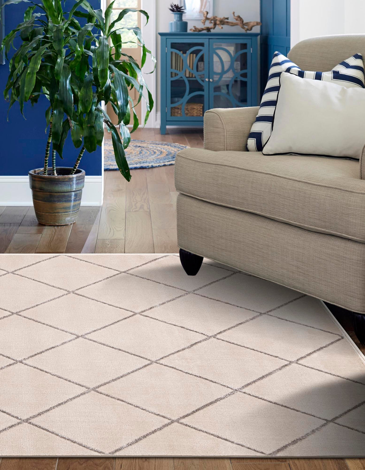 Metropolitan Matrix Collection Area Rug -  Urbana Rectangle White and Silver  lifestyle 9