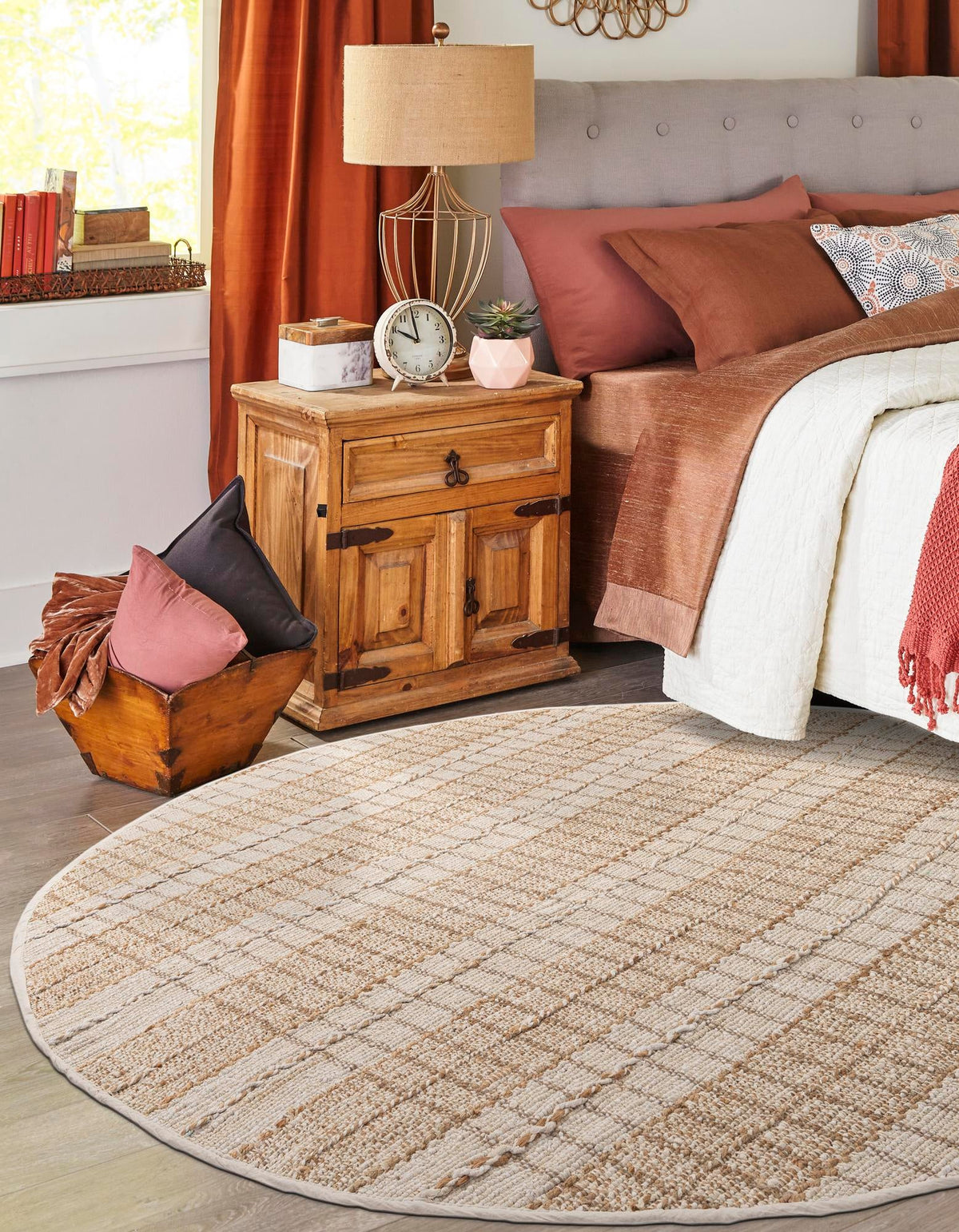 Sequoia Handwoven Jute Collection Area Rug -  Mendocino Round Ivory  lifestyle 21
