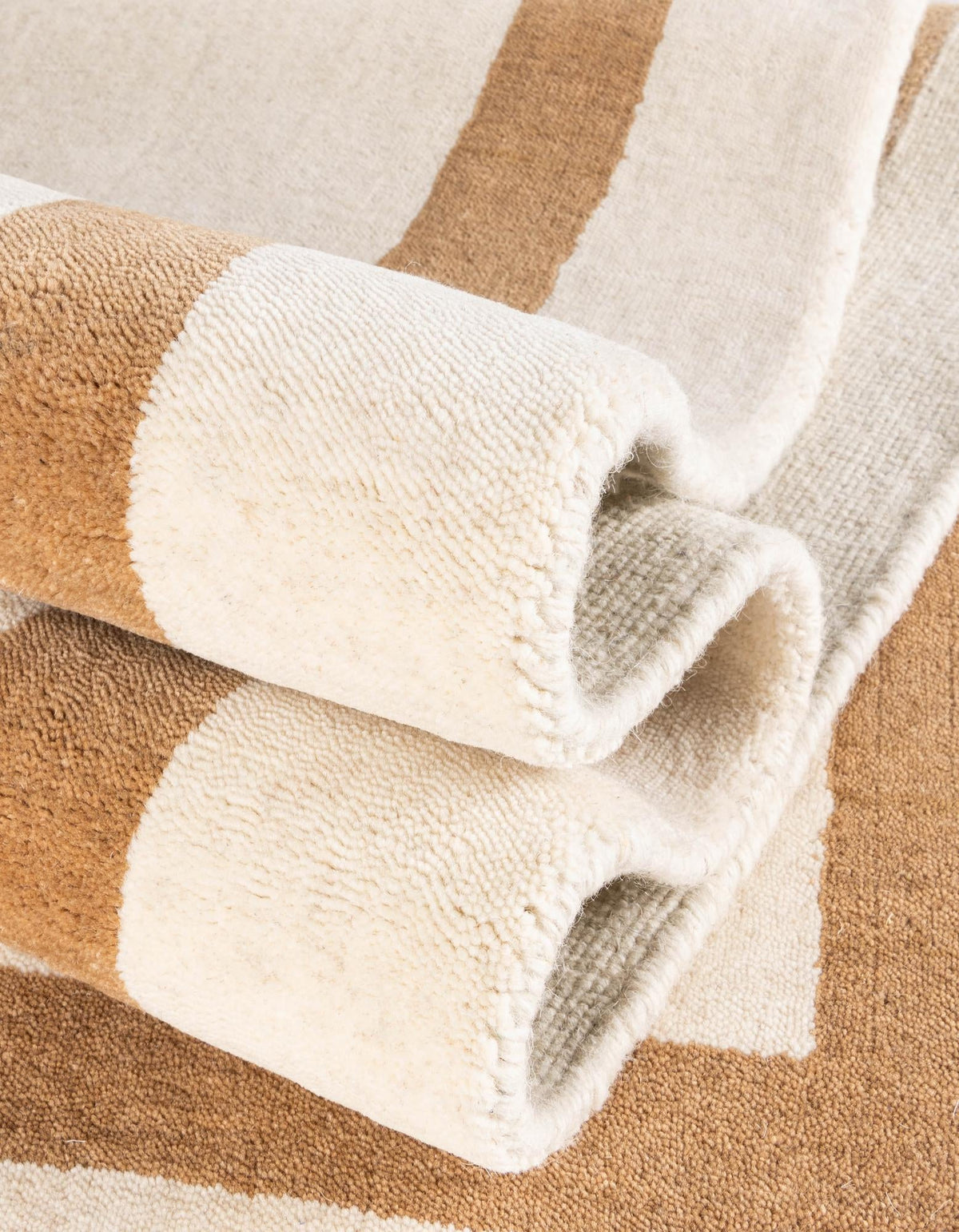 Zara Hills Wool Collection Area Rug - Glenway Runner Ivory  lifestyle 29