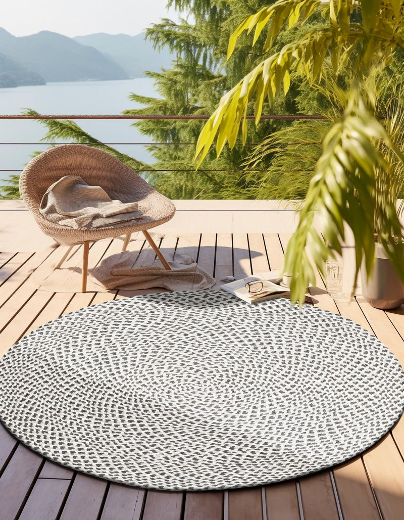 Highland Braided Jute Collection Area Rug - Glenmore (Gray) Round Gray  lifestyle 12