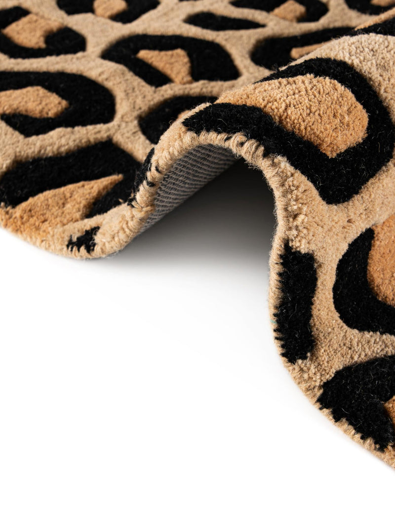 Hand Tufted Savannah Collection Area Rug - Serengeti Rectangle Beige and Black  lifestyle 12
