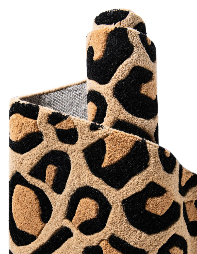 Hand Tufted Savannah Collection Area Rug - Serengeti Rectangle Beige and Black  lifestyle 13
