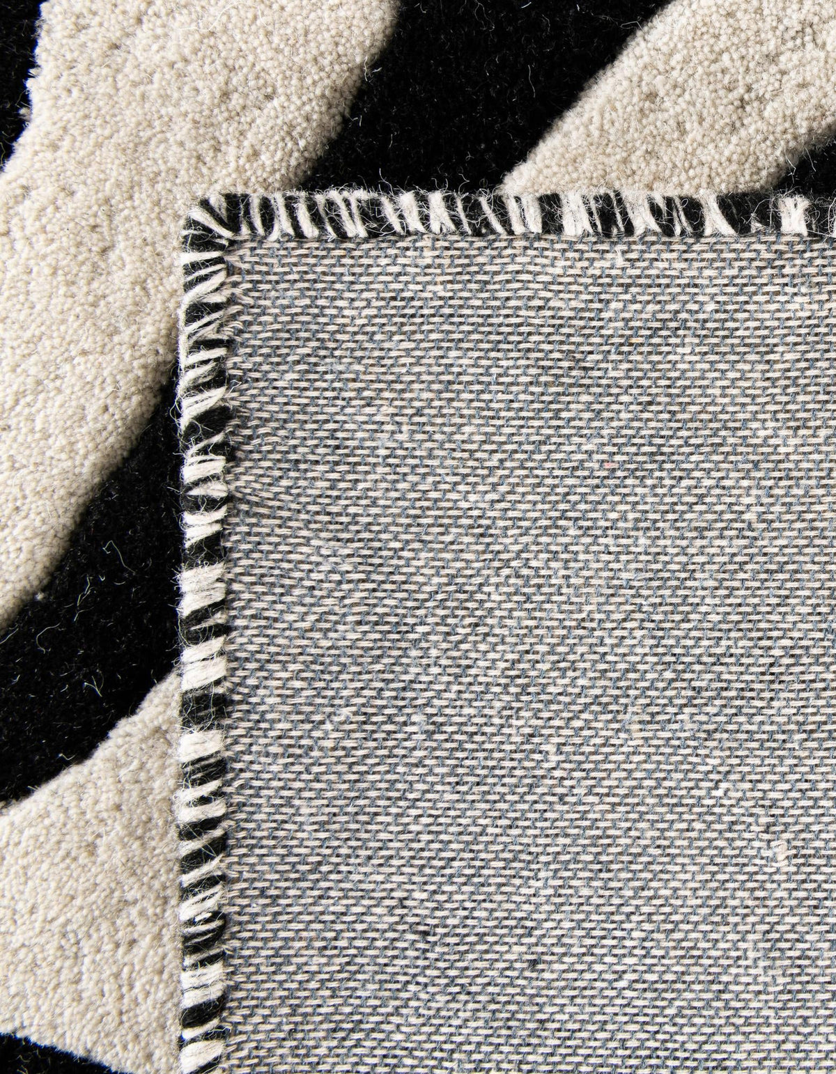 Hand Tufted Savannah Collection Area Rug -  Kalahari Rectangle Black and White  lifestyle 6