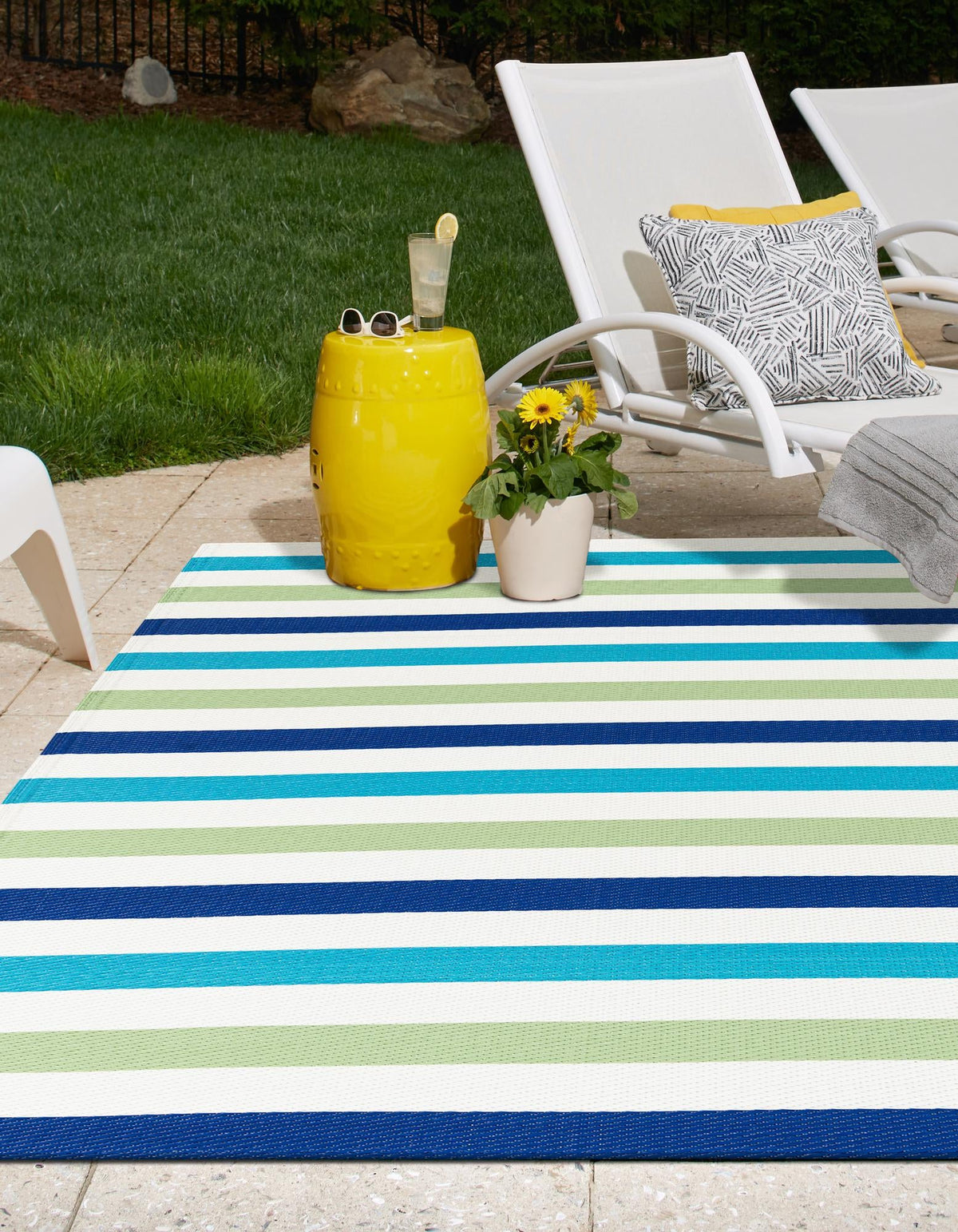 Serene Bay Outdoor Collection Area Rug - Tranquil Rectangle Blue and Green  lifestyle 6