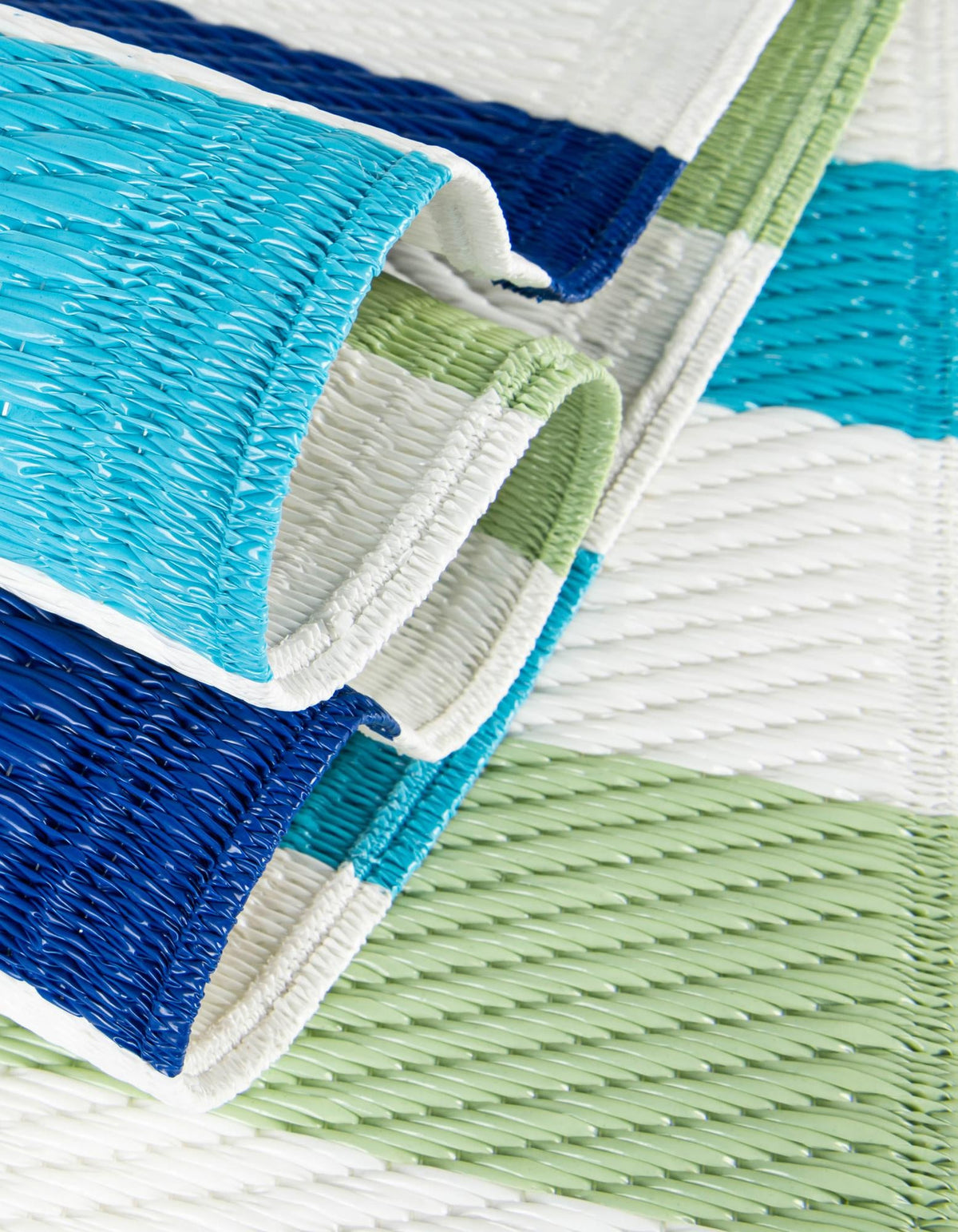 Serene Bay Outdoor Collection Area Rug - Tranquil Rectangle Blue and Green  lifestyle 10
