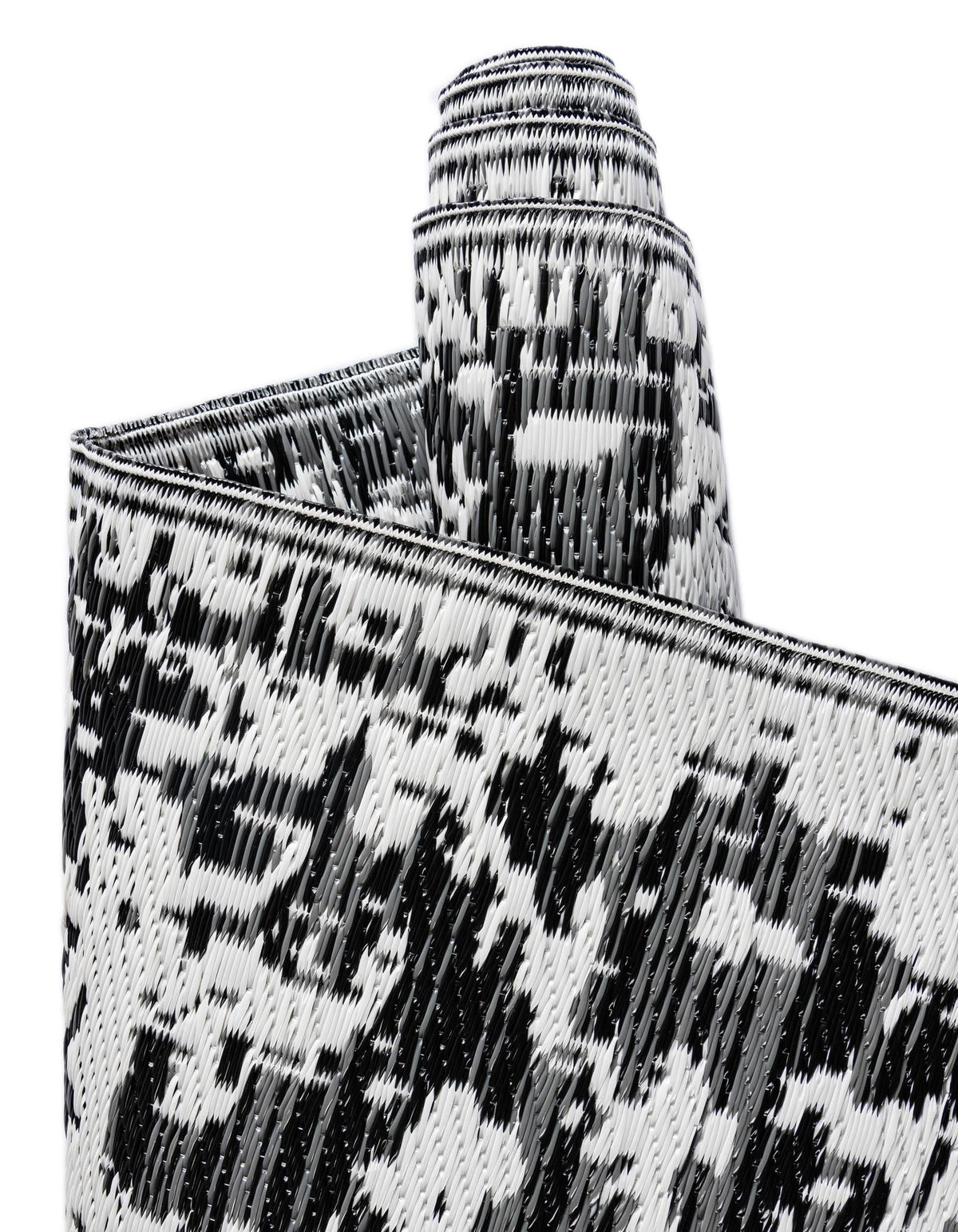 Serene Bay Outdoor Collection Area Rug -  Strand Rectangle Black and White  lifestyle 68