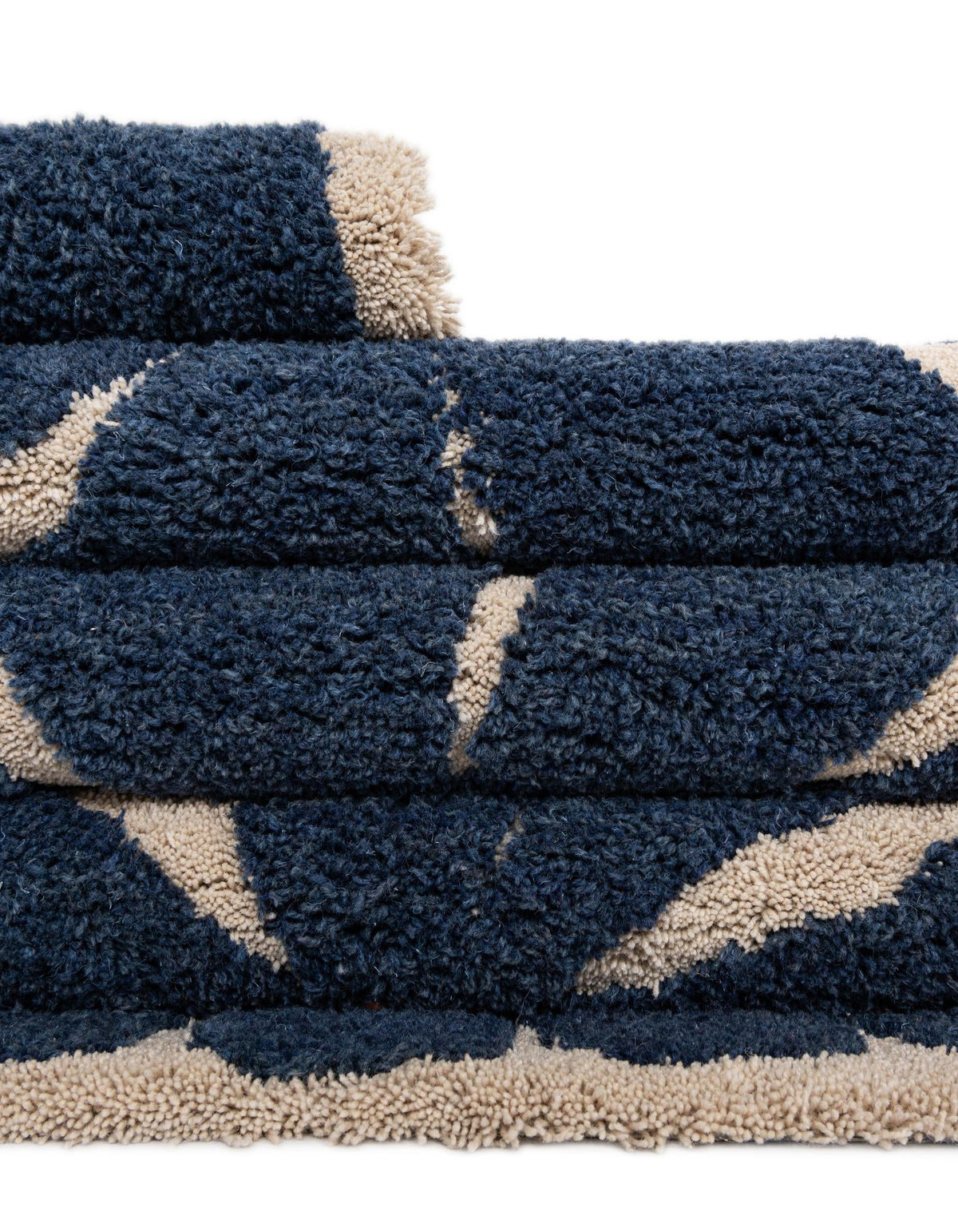 Shepherd's Glen Wool Collection Area Rug -  Willowbend Rectangle Navy Blue and Ivory  lifestyle 11