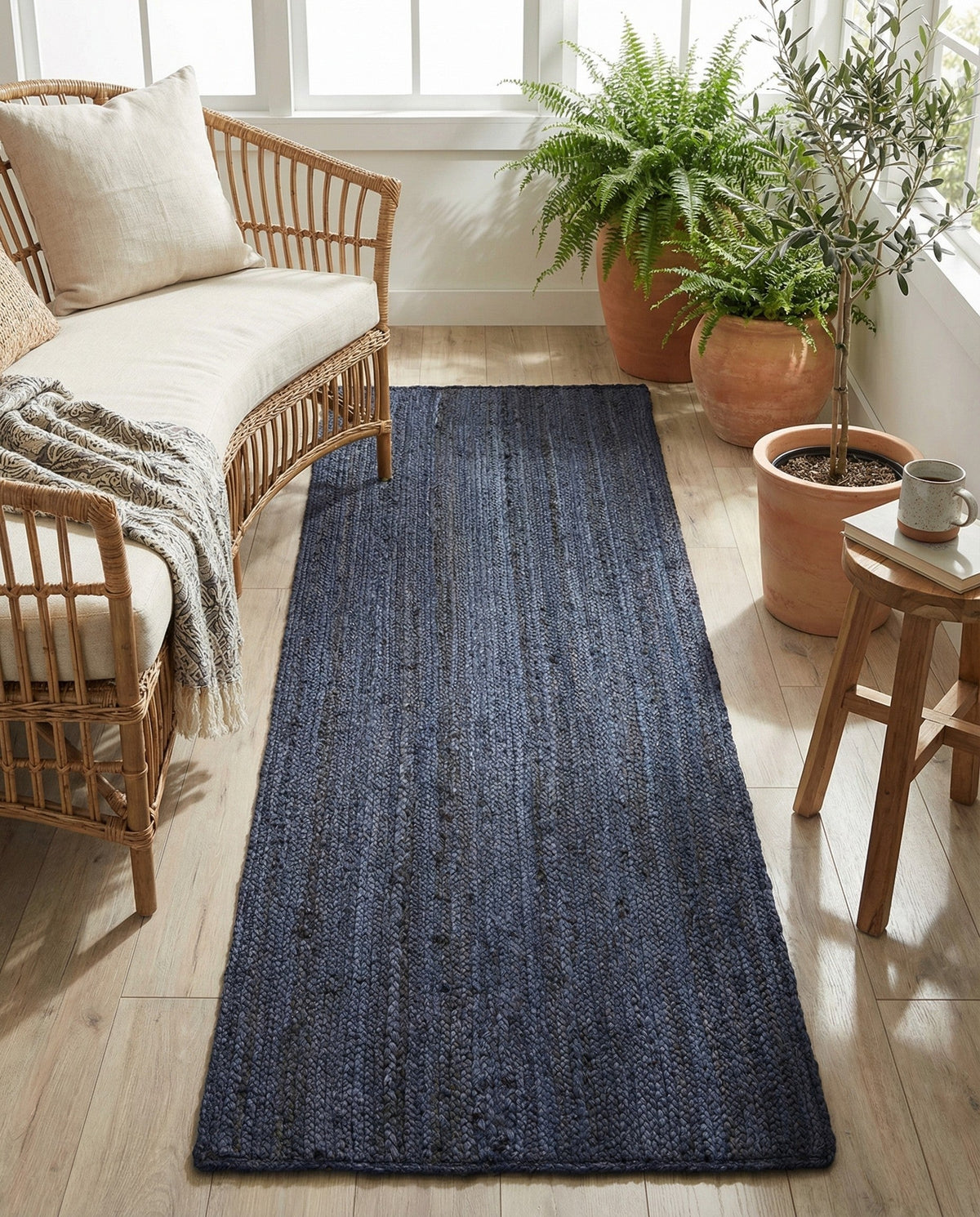 Woven Seaside Jute Collection Area Rug - Savannah (Navy Blue) Runner Navy Blue  lifestyle 81