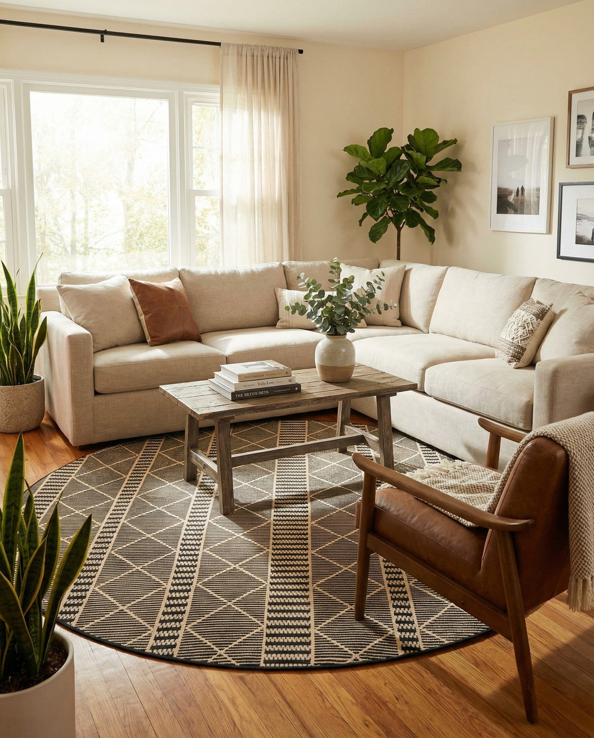 Savannah Pergola Collection Area Rug -  Glade Round Black  lifestyle 144