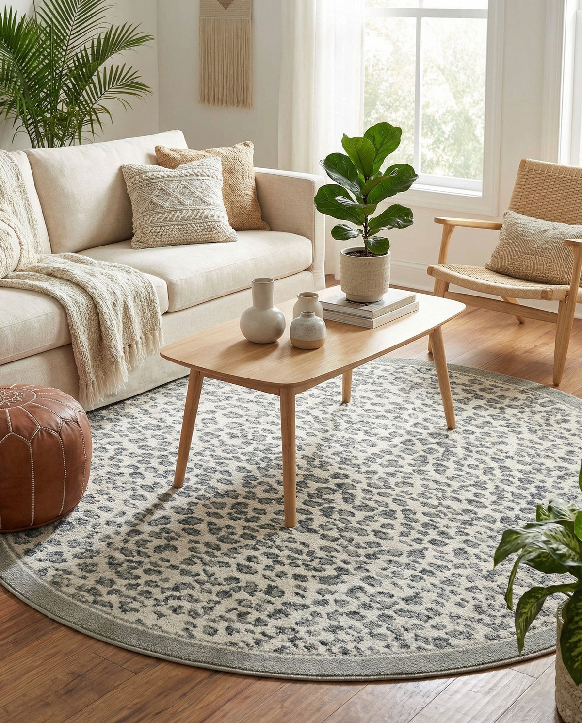 Savannah Sojourn Collection Area Rug - Serengeti Round Gray  lifestyle 157