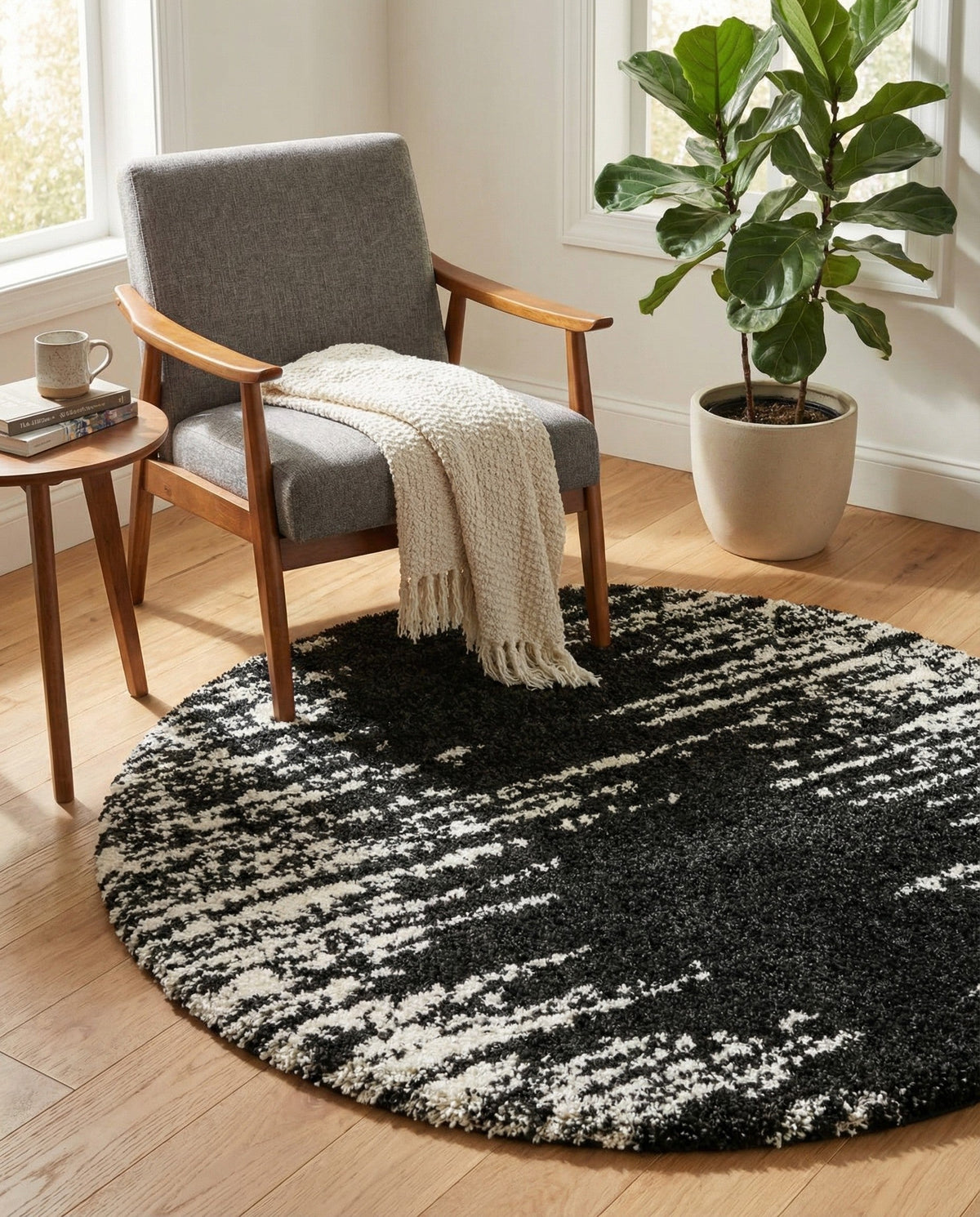 Tranquil Tides Shag Collection Area Rug - Marina Round Black and White  lifestyle 113