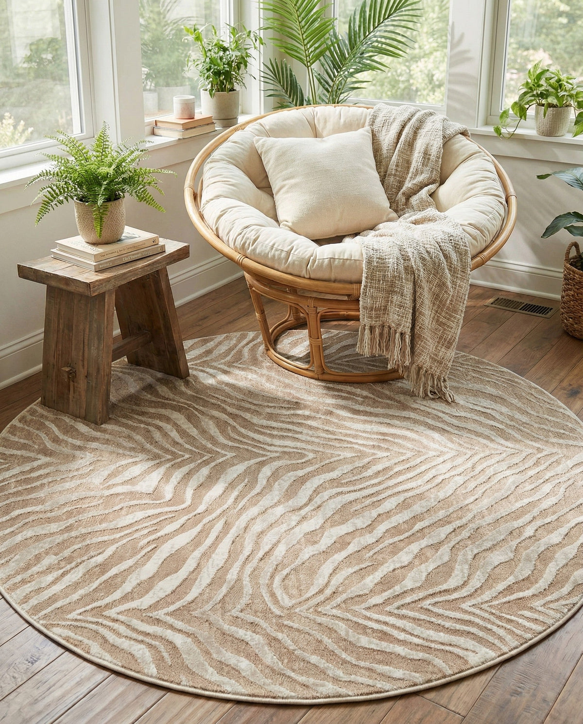 Bloomsbury Elegance Collection Area Rug -  Chelsea Round Ivory Beige  lifestyle 170