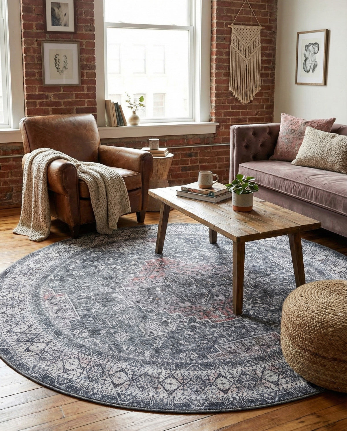 Heritage Elegance Collection Area Rug -  Uffizi Round Gray  lifestyle 125