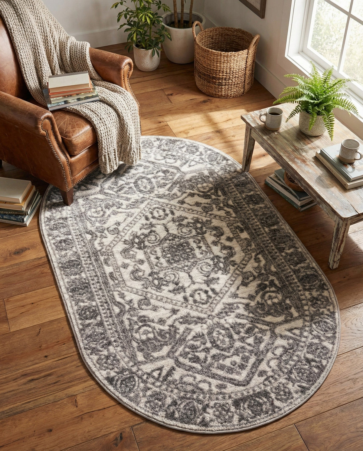 Charleston Elegance Collection Area Rug - Harborview Oval White  lifestyle 203