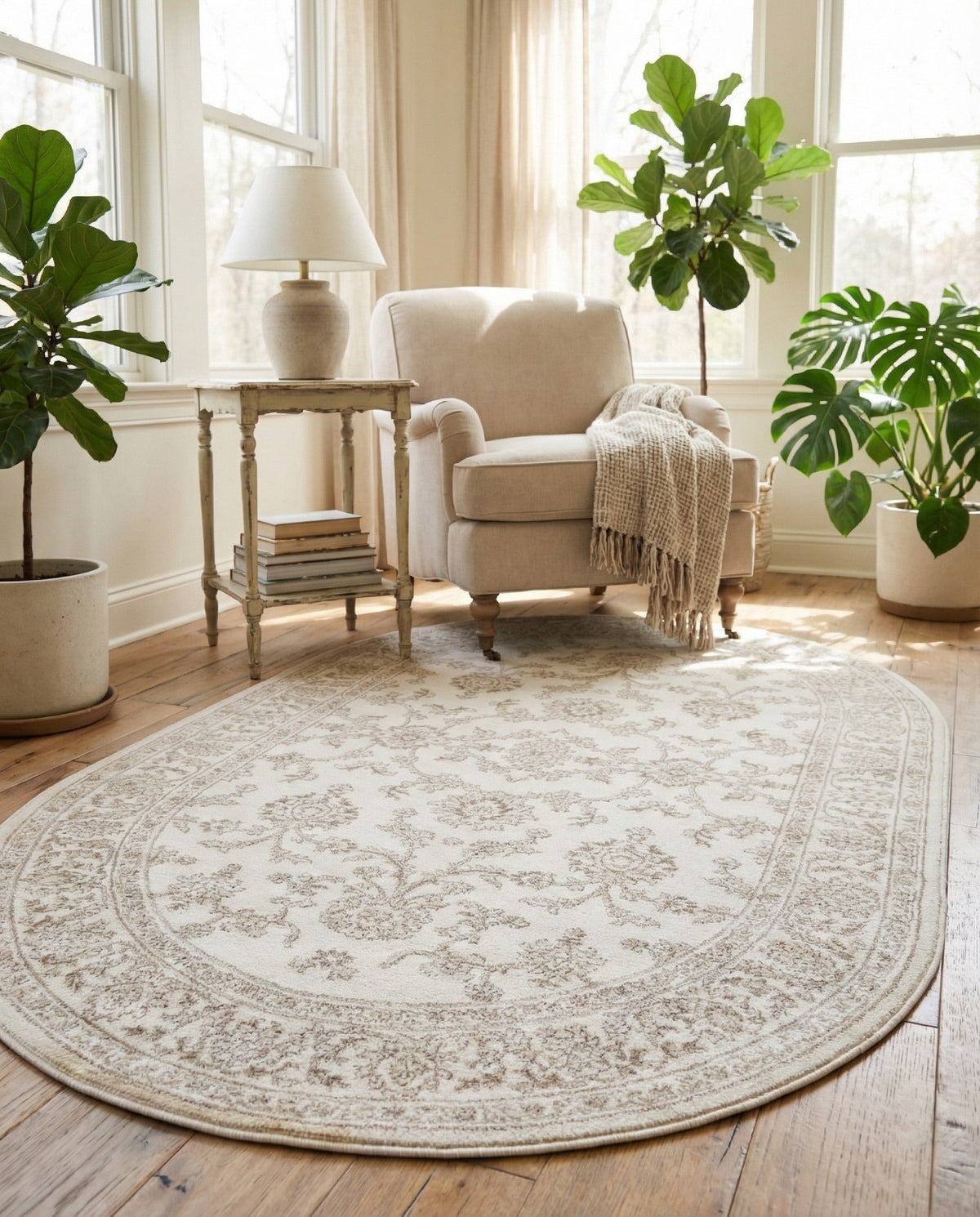 Savannah Elegance Collection Area Rug - Augusta (Ivory) Oval Ivory  lifestyle 93