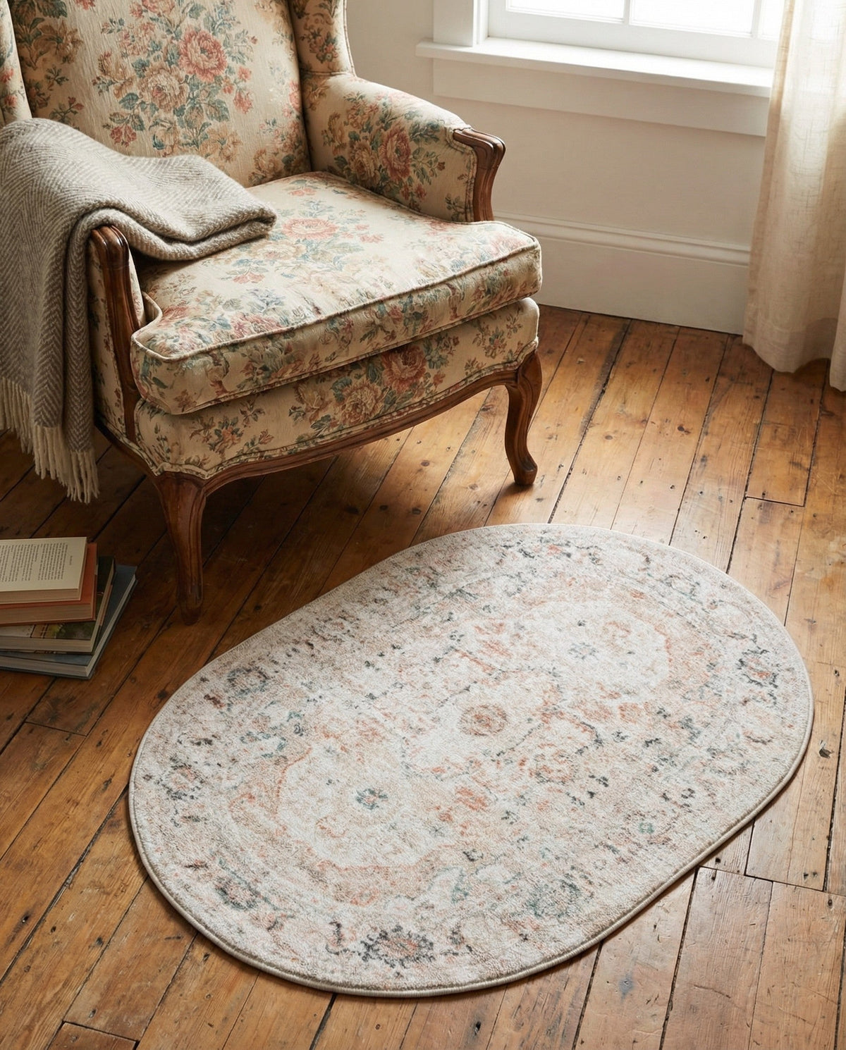 Parisian Elegance Collection Area Rug - Versailles (Ivory) Oval Ivory  lifestyle 114