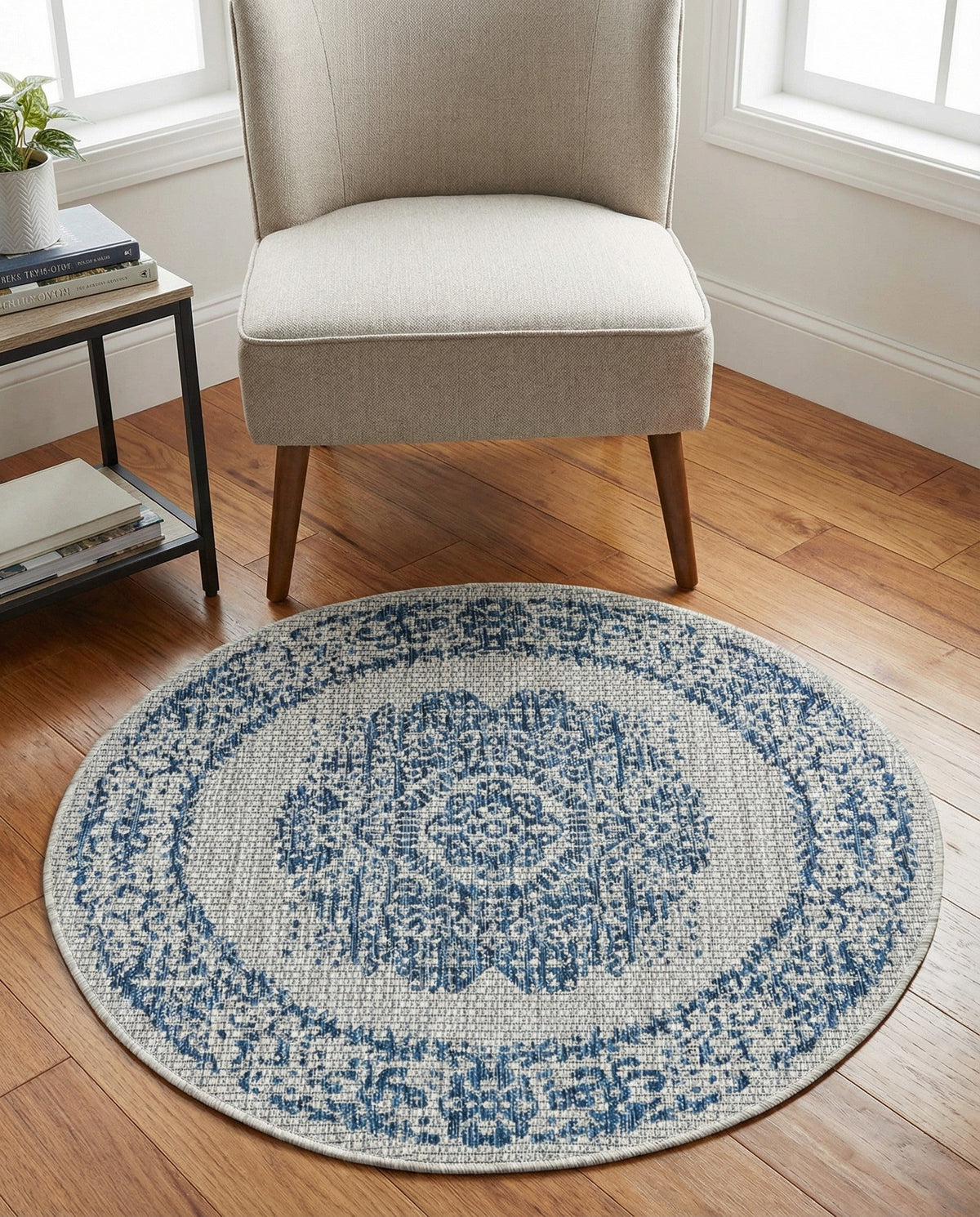Patio Heritage Collection Area Rug - Savannah (Blue) Round Blue  lifestyle 88