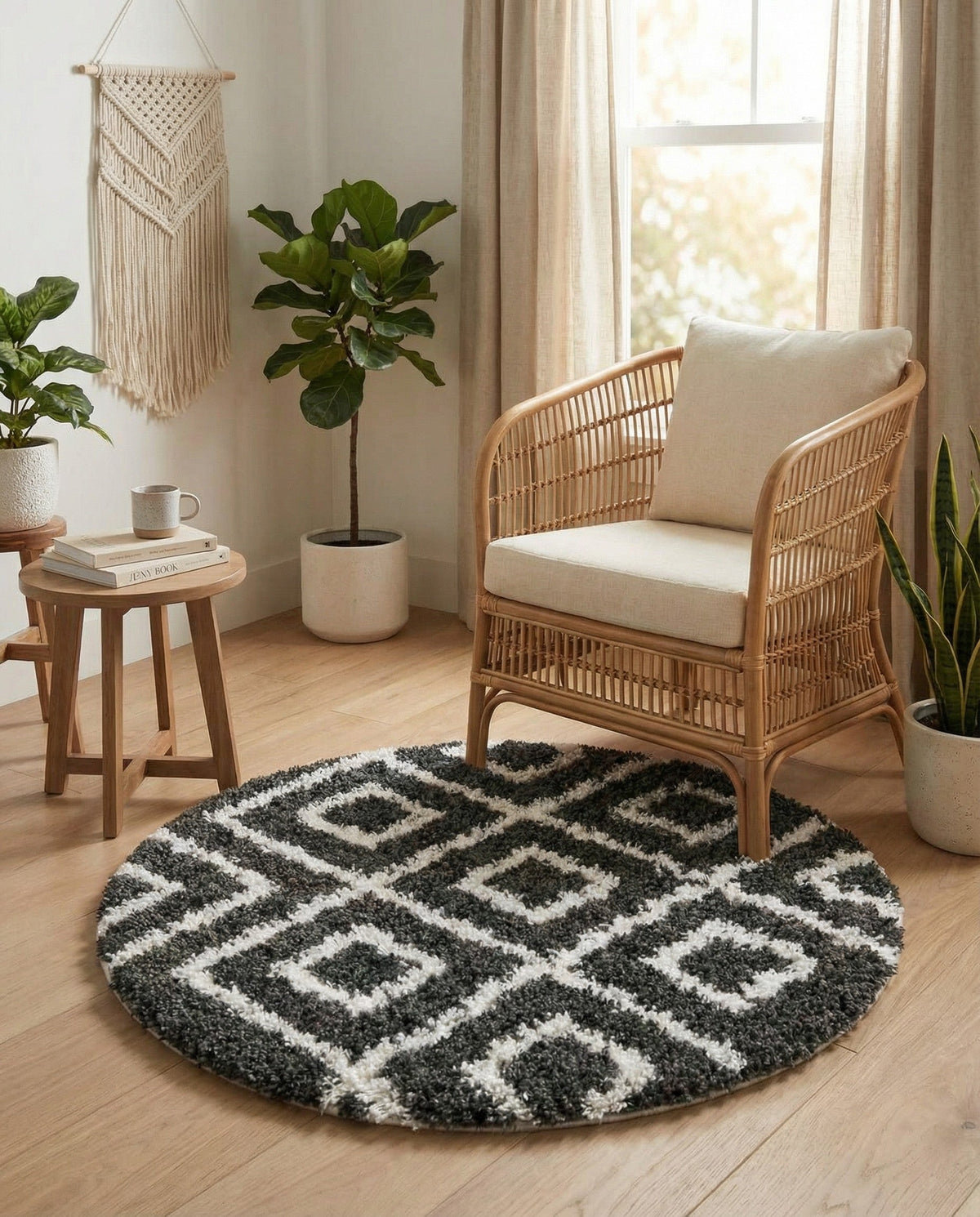 Cozy Cove Shag Collection Area Rug -  Dunes Round Black and White  lifestyle 178