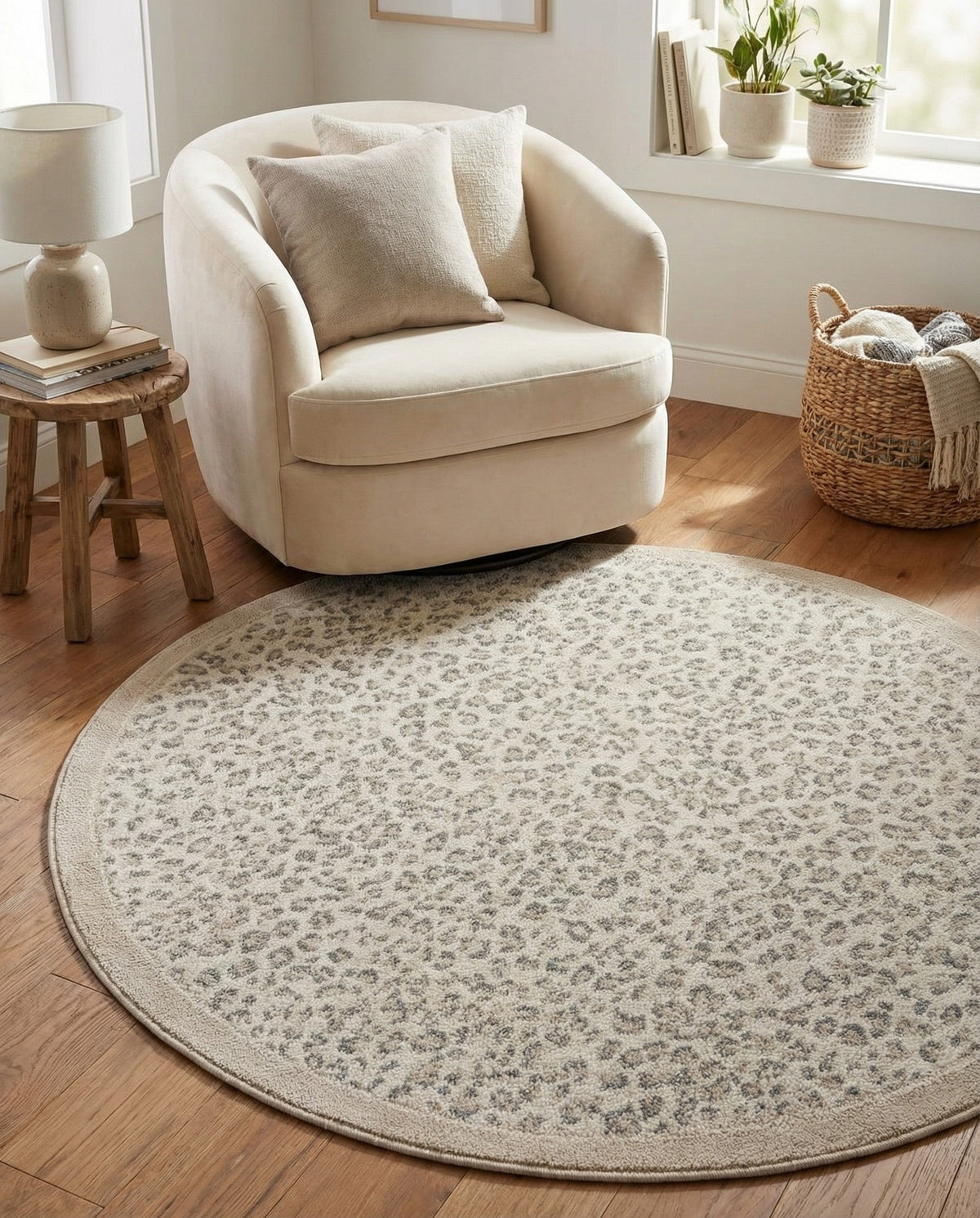 Savannah Sojourn Collection Area Rug - Serengeti Round Ivory  lifestyle 173