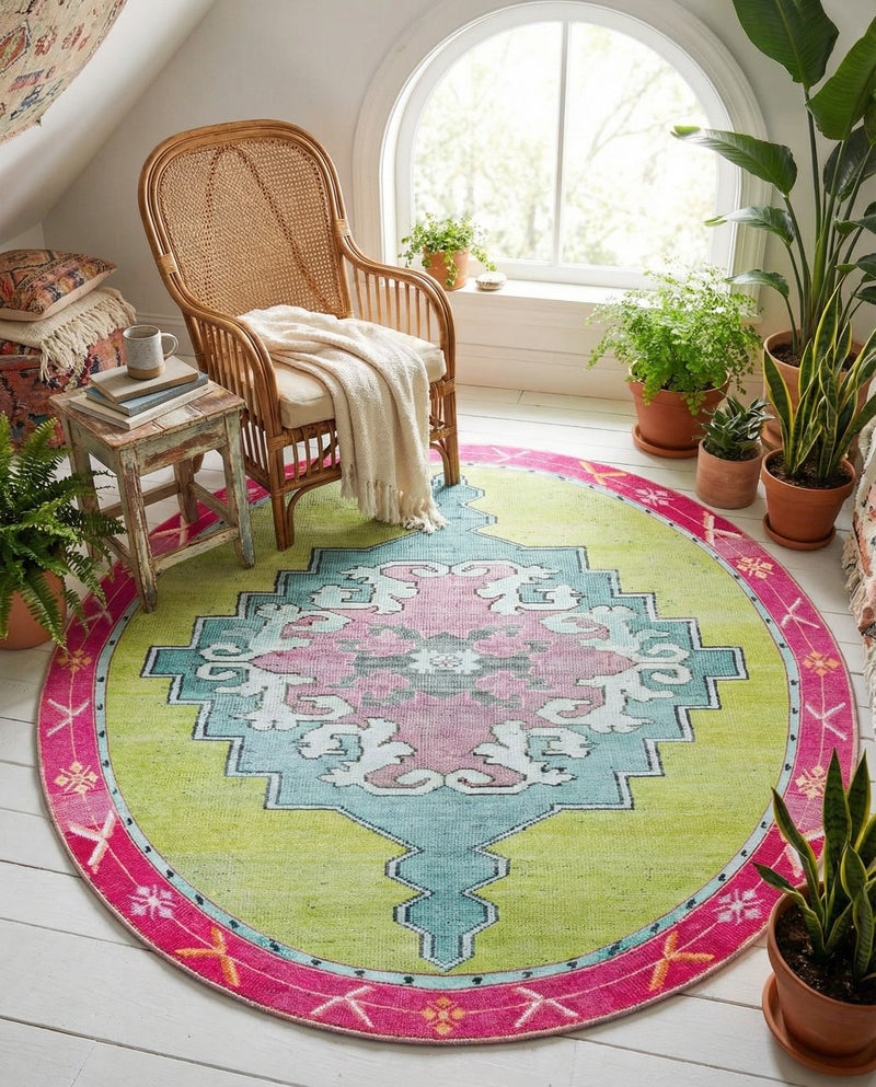 Heritage Elegance Collection Area Rug -  Winterthur (Green) Round Green  lifestyle 58