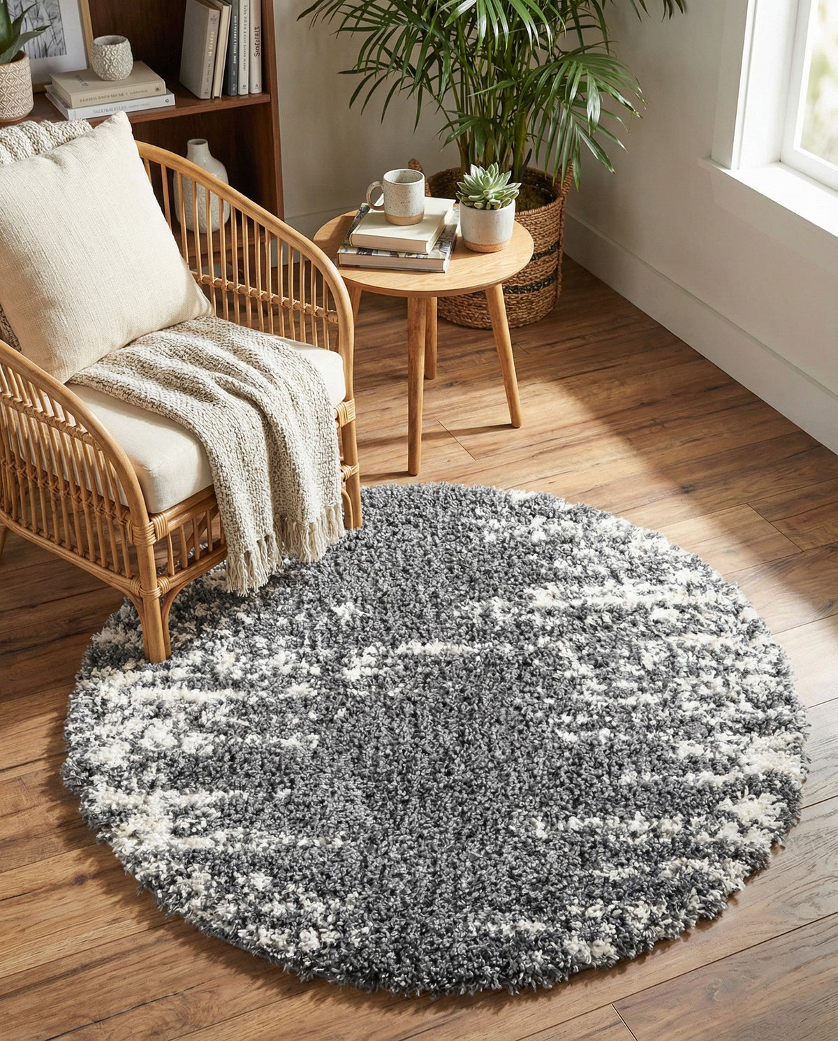 Tranquil Tides Shag Collection Area Rug - Marina Round Gray  lifestyle 155