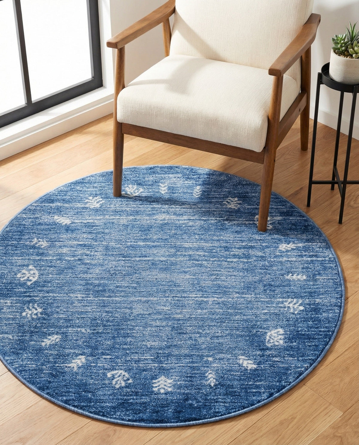 Zagros Shades Collection Area Rug -  Yasuj Round Navy Blue  lifestyle 95