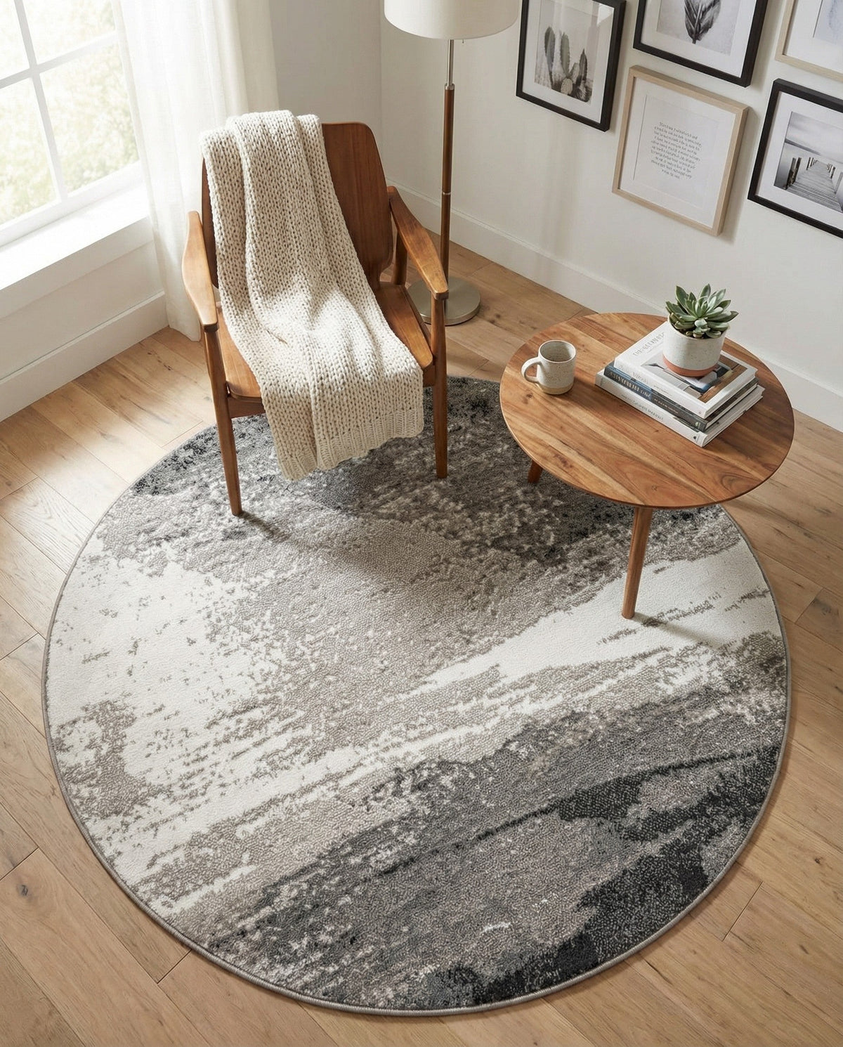 Copenhagen Edge Collection Area Rug - Nyhavn Round Black  lifestyle 154
