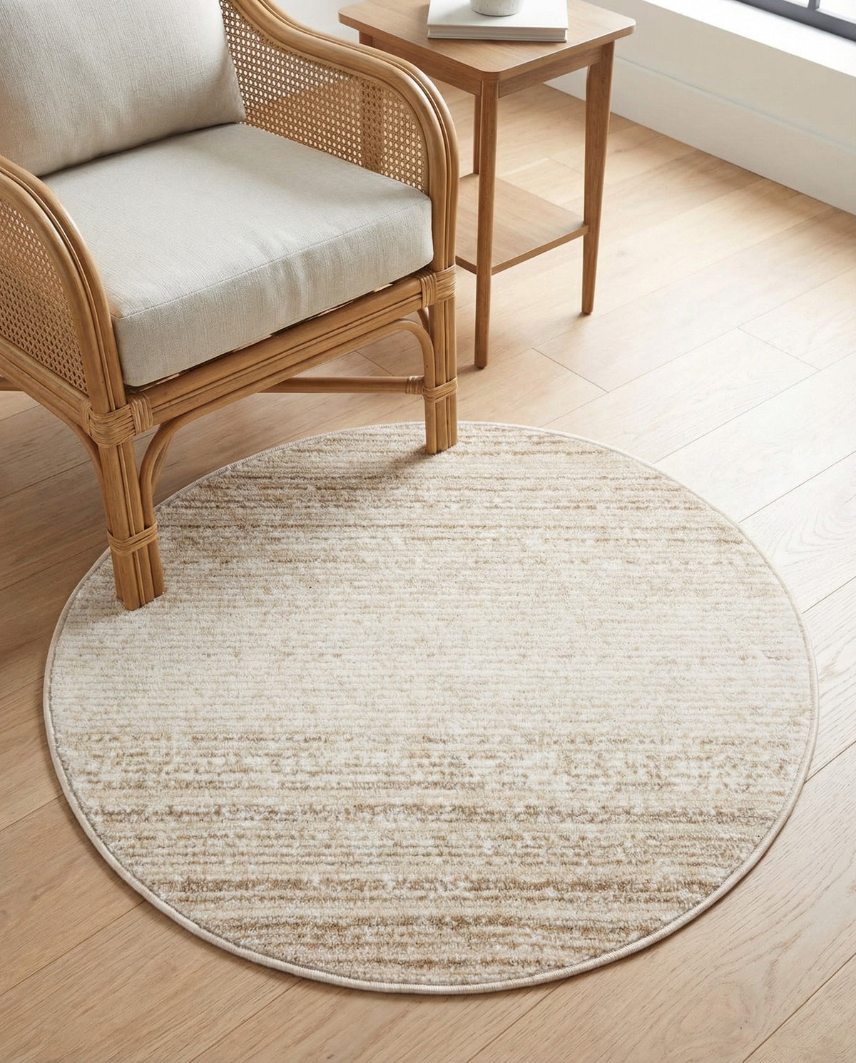 Jewel Oasis Collection Area Rug - Sapphire (Ivory) Round Ivory  lifestyle 71