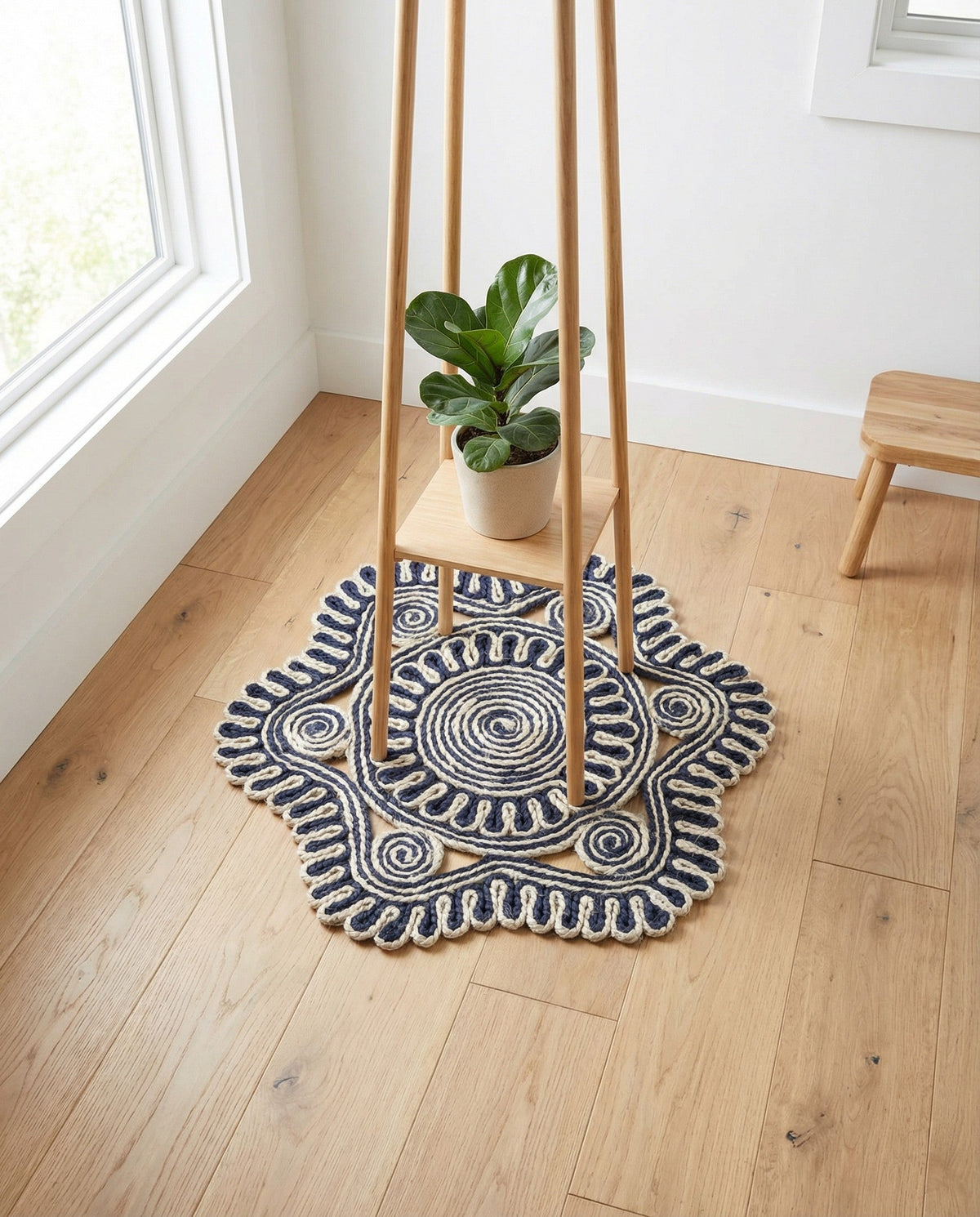 Woven Seaside Jute Collection Area Rug - Nantucket Round Navy and White  lifestyle 92