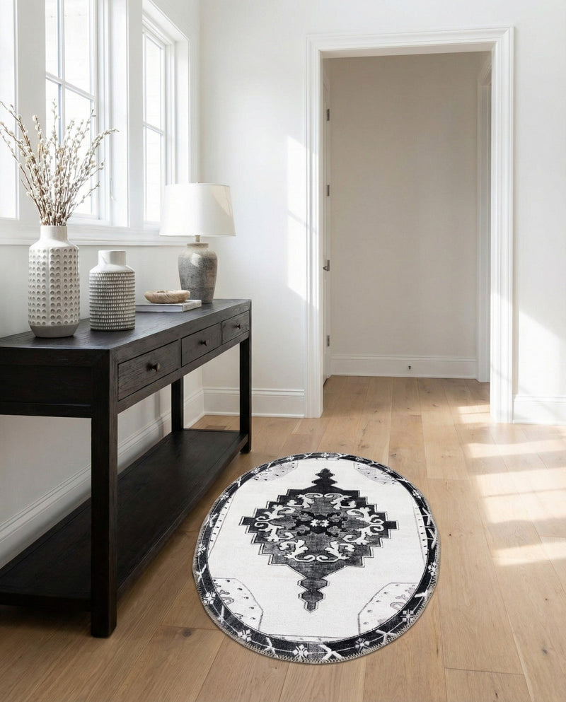 Heritage Elegance Collection Area Rug -  Winterthur (Black and White) Oval Black and White  lifestyle 36