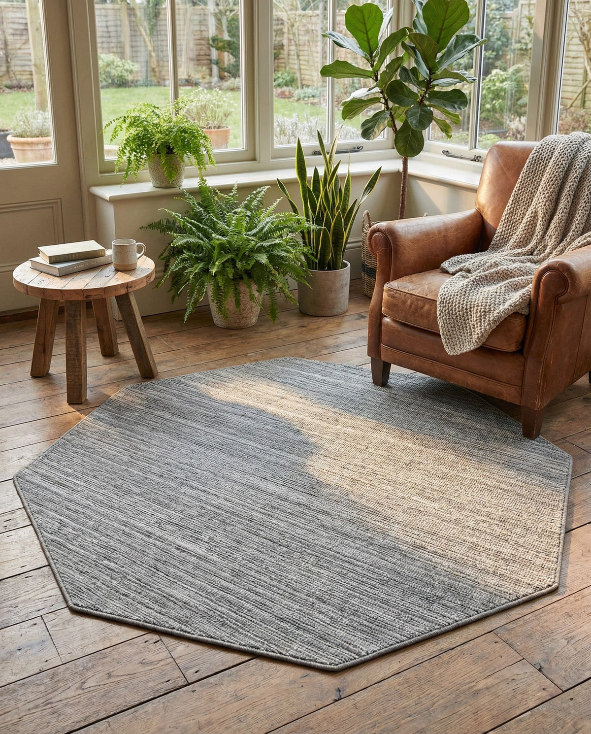 Bloomsbury Elegance Collection Area Rug -  Kensington (Gray) Octagon Gray  lifestyle 86