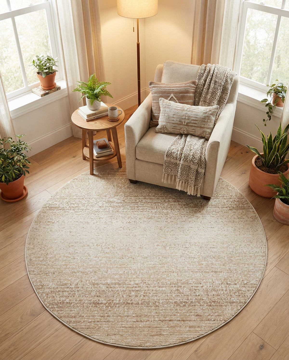 Jewel Oasis Collection Area Rug - Sapphire (Ivory) Round Ivory  lifestyle 112
