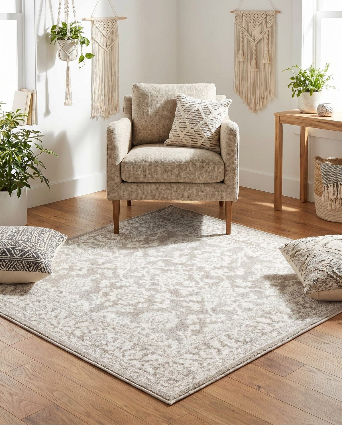 Savannah Elegance Collection Area Rug - Augusta (Light Gray) Square Light Gray  lifestyle 101