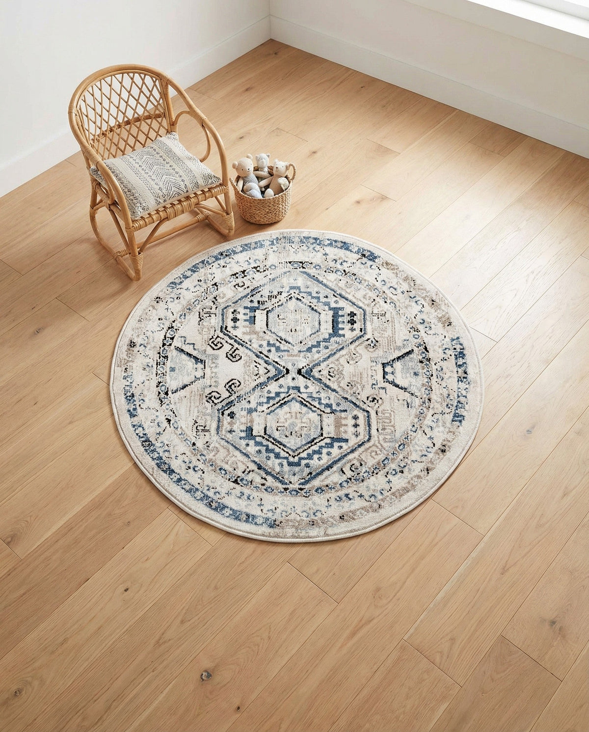 Savannah Elegance Collection Area Rug -  Tybee (Gray Blue) Round Gray Blue  lifestyle 95