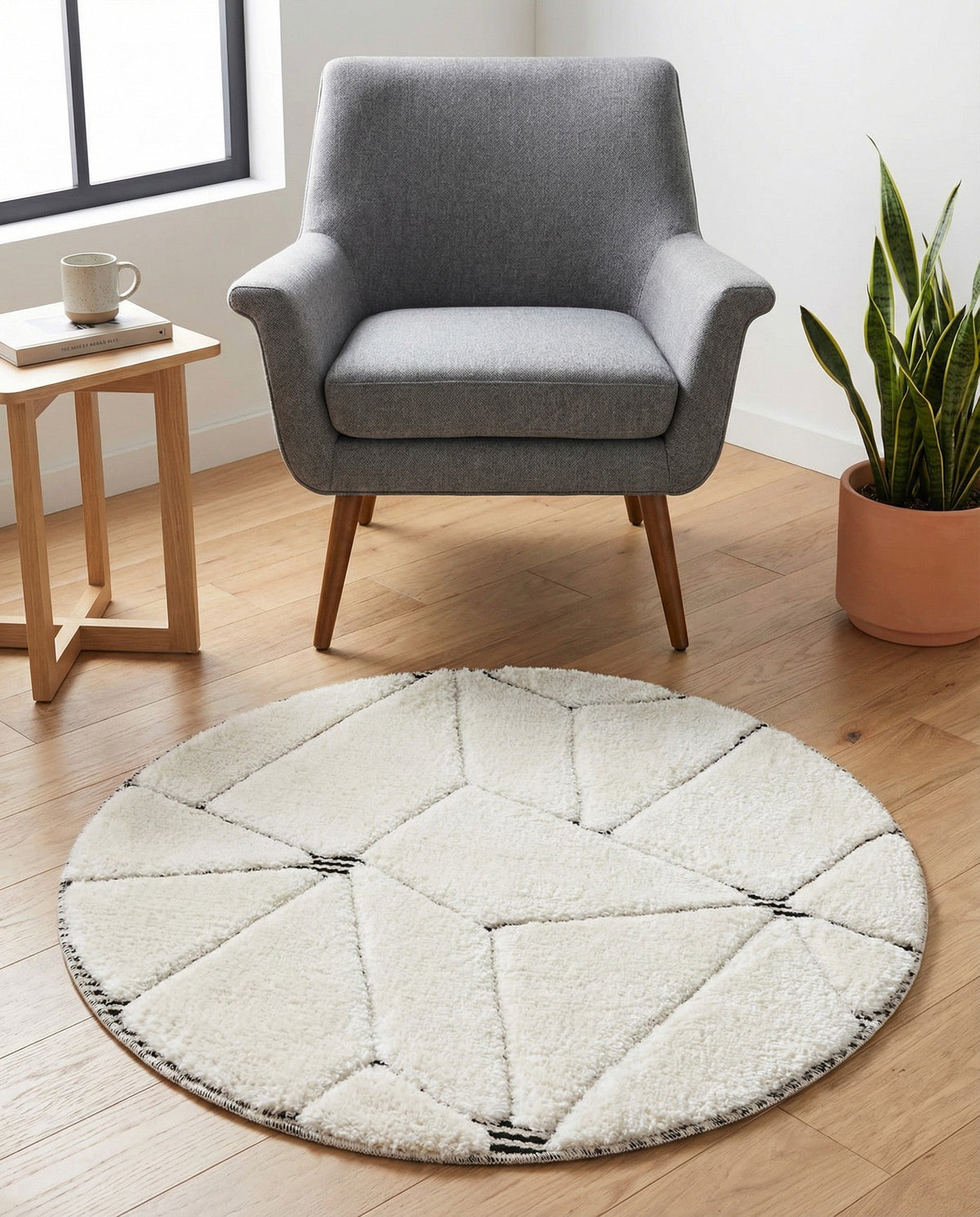Monochrome Collection Area Rug -  Onyx Round Ivory White  lifestyle 141