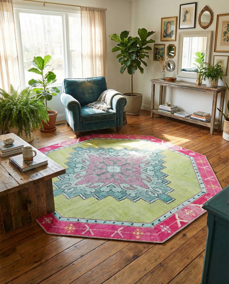 Heritage Elegance Collection Area Rug -  Winterthur (Green) Octagon Green  lifestyle 66
