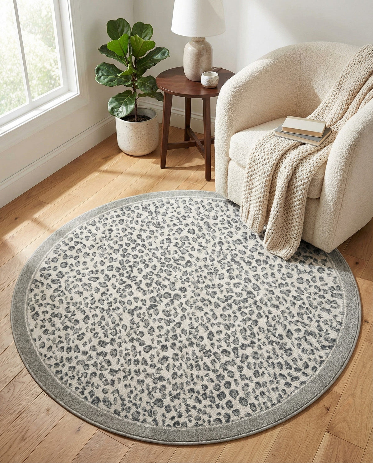 Savannah Sojourn Collection Area Rug - Serengeti Round Gray  lifestyle 158