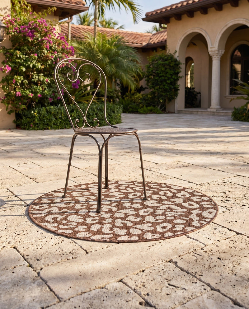 Savannah Escape Collection Area Rug -  Amazon (Brown) Round Brown  lifestyle 46