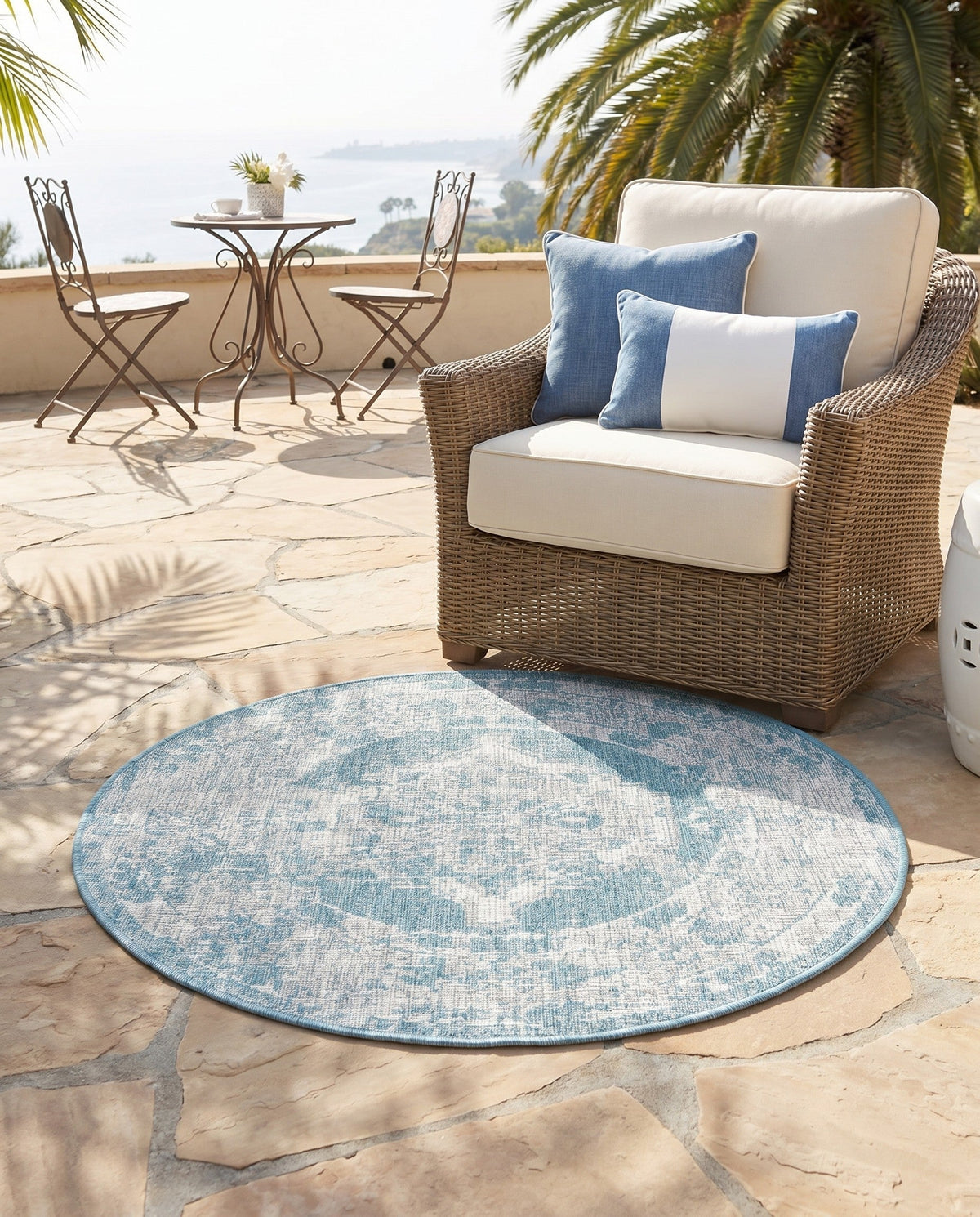 Patio Heritage Collection Area Rug -  Augusta (Aqua) Round Aqua  lifestyle 107