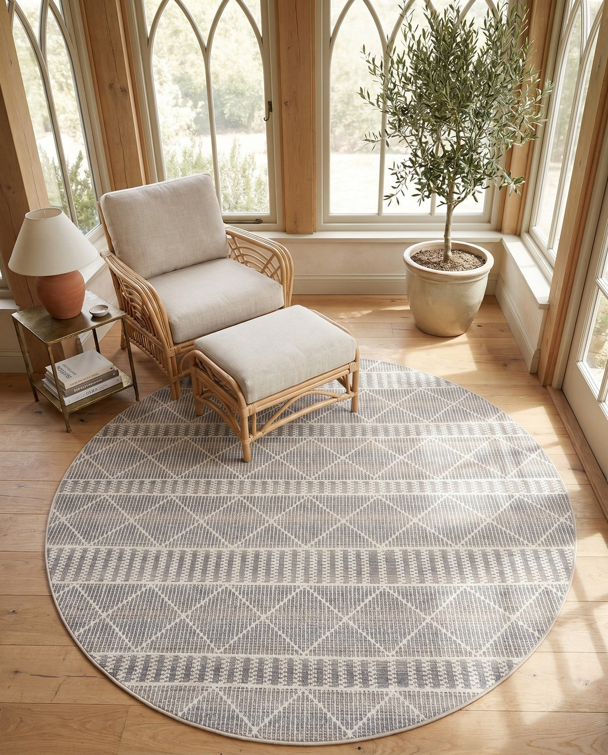 Savannah Pergola Collection Area Rug -  Glade Round Gray  lifestyle 169