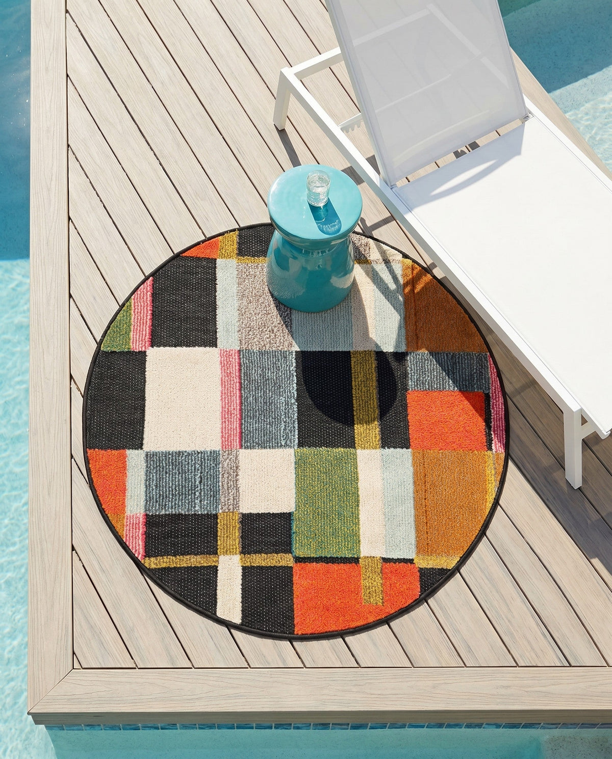 Outdoor Marrakesh Collection Area Rug -  Tangier Round Multi  lifestyle 68