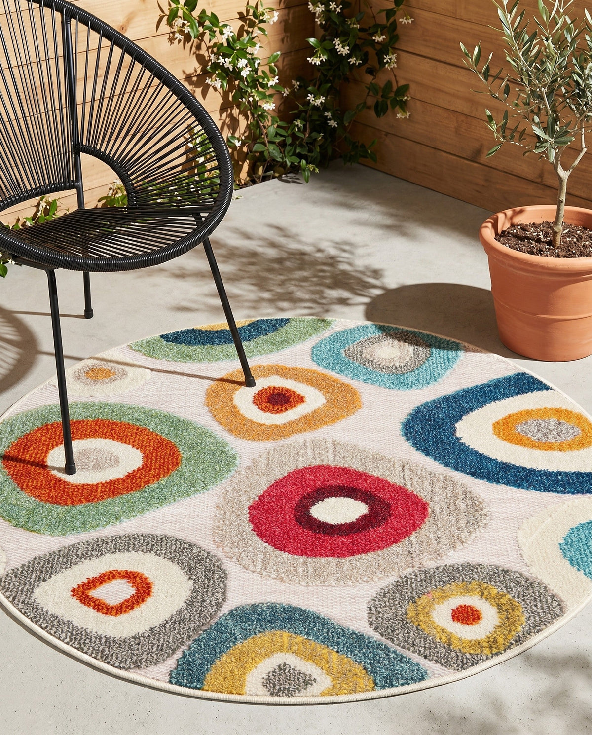 Outdoor Marrakesh Collection Area Rug -  Chefchaouen Round Multi Beige  lifestyle 152