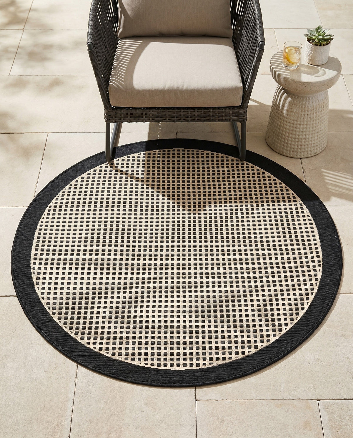 Terrace Fringe Collection Area Rug - Oceanside Round Black  lifestyle 201