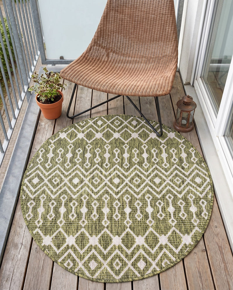 Savannah Pergola Collection Area Rug -  Pergola (Green) Round Green  lifestyle 40