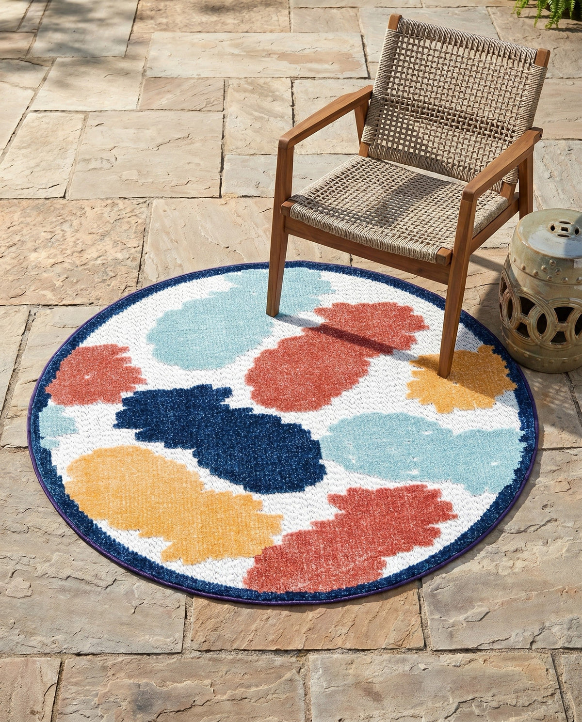 Caribbean Terrace Collection Area Rug -  Nevis Round White  lifestyle 109