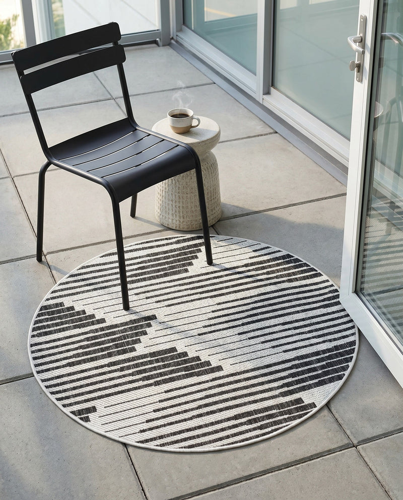 Urban Terrace Collection Area Rug -  Bronx Round Black and White  lifestyle 33