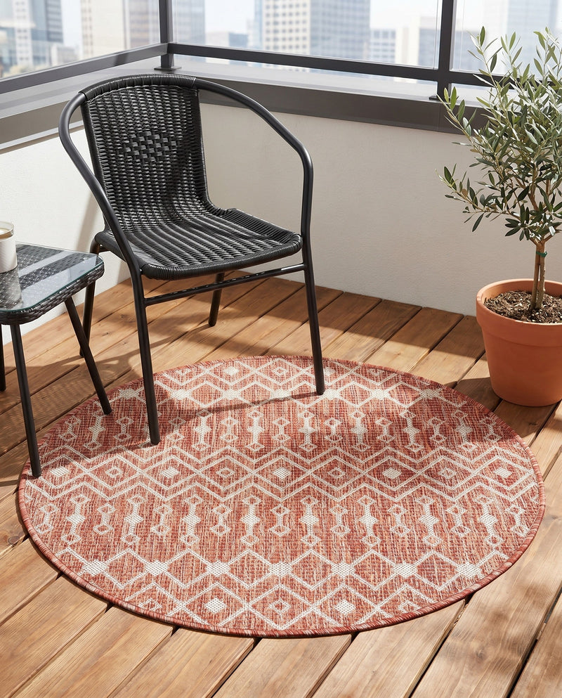 Savannah Pergola Collection Area Rug -  Pergola (Rust Red) Round Rust Red  lifestyle 65