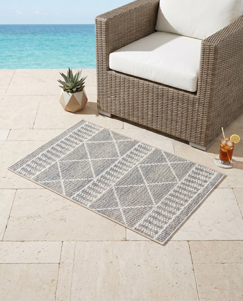 Savannah Pergola Collection Area Rug -  Glade Rectangle Gray  lifestyle 32